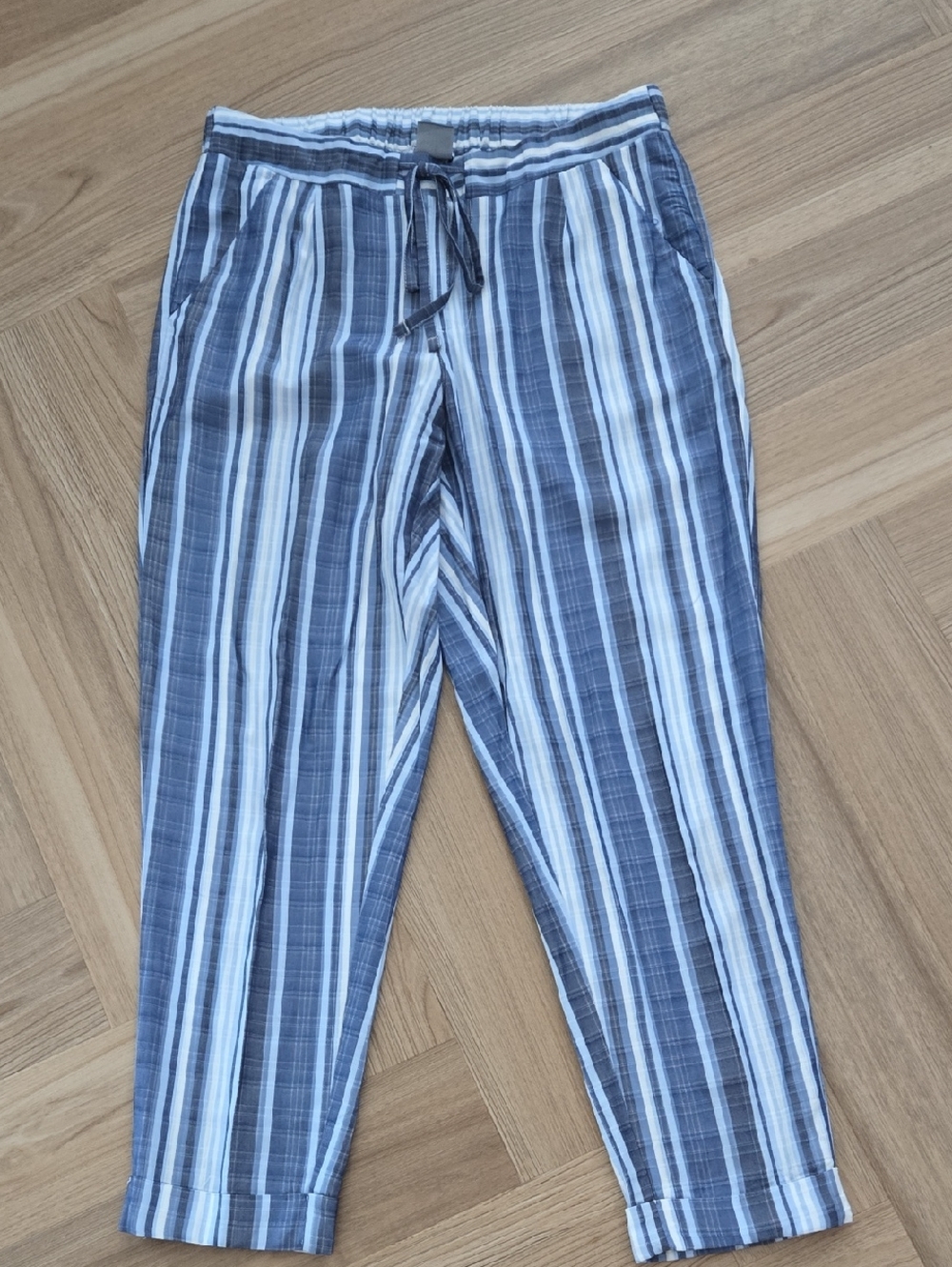 Soho New York & Co. Vertical Stripe Drawstring Joggers - Blue & White Medium